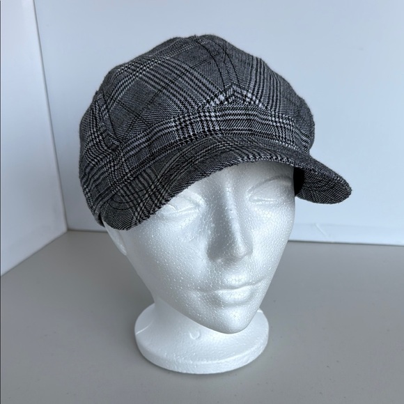 Barts Black and White Plaid Hat - Picture 3 of 16